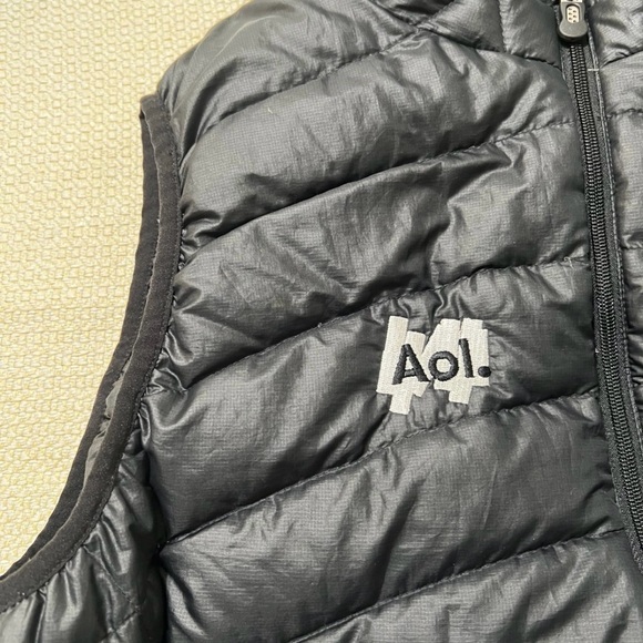 Patagonia Down Sweater Vest Women’s Black Size Large AOL Logo - Picture 3 of 9